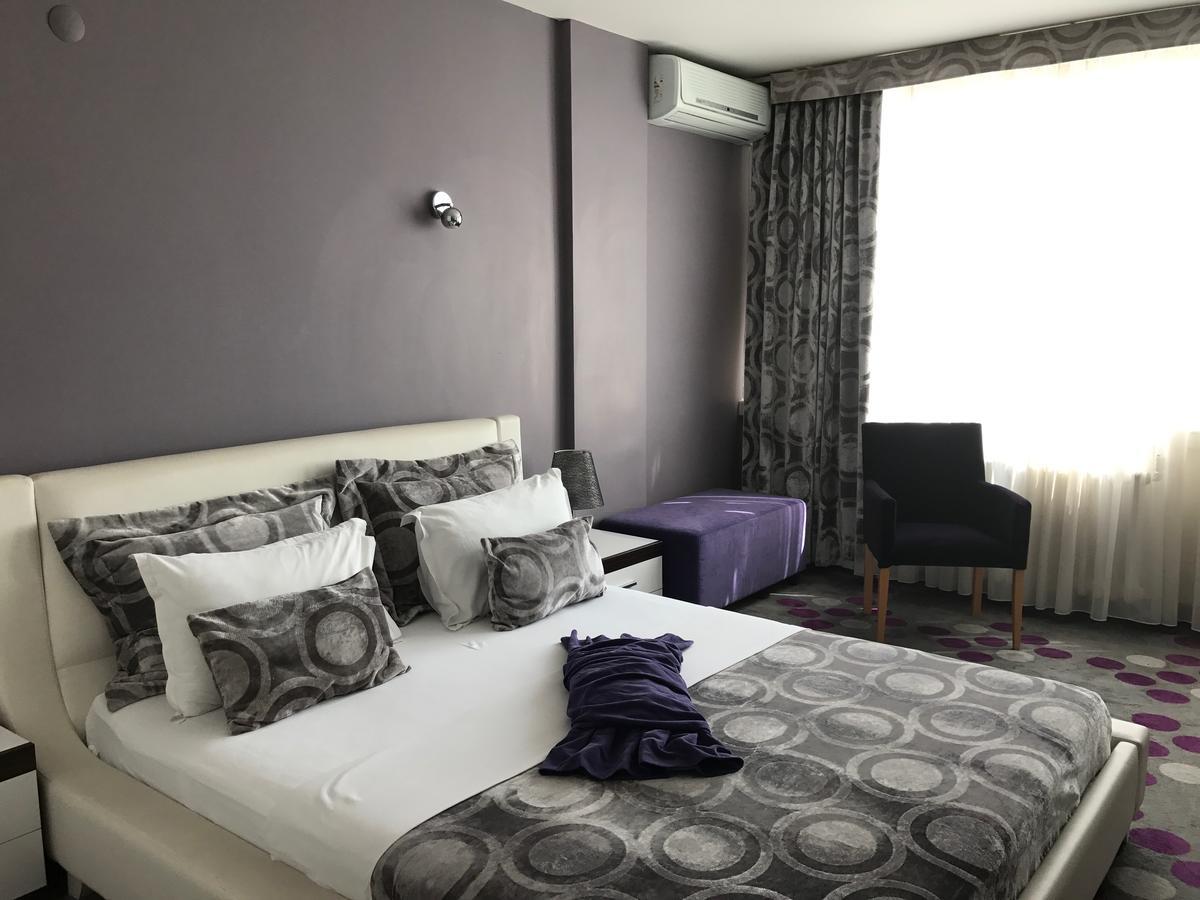 Hande Hotel Mustafakemalpaşa Esterno foto