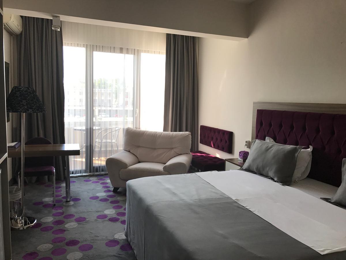 Hande Hotel Mustafakemalpaşa Esterno foto