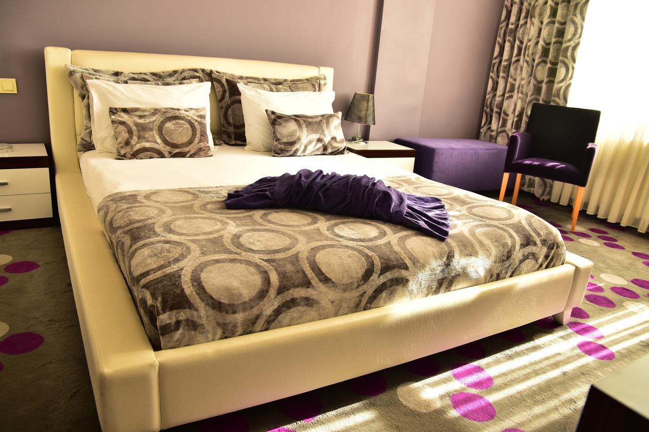 Hande Hotel Mustafakemalpaşa Esterno foto