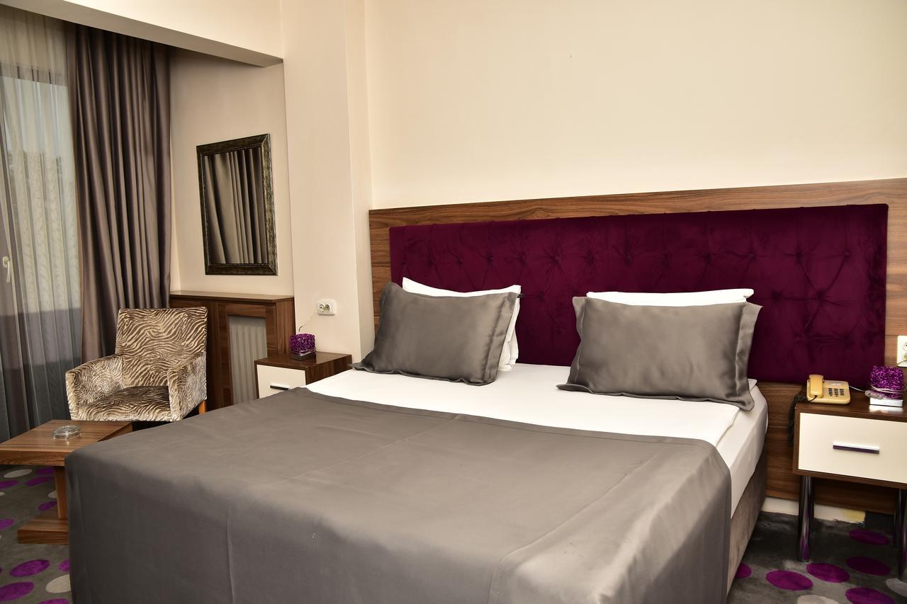 Hande Hotel Mustafakemalpaşa Esterno foto